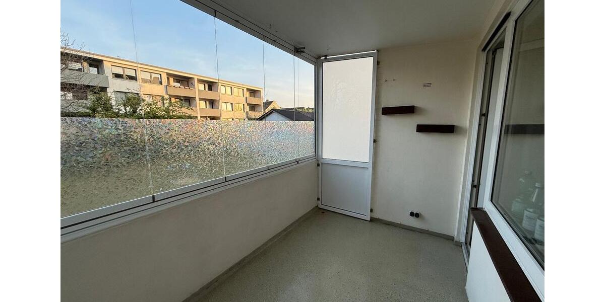 Zu Vermieten: 3-Zimmer-Wohnung mit EBK in RönnebeckFarge 3 zimmer