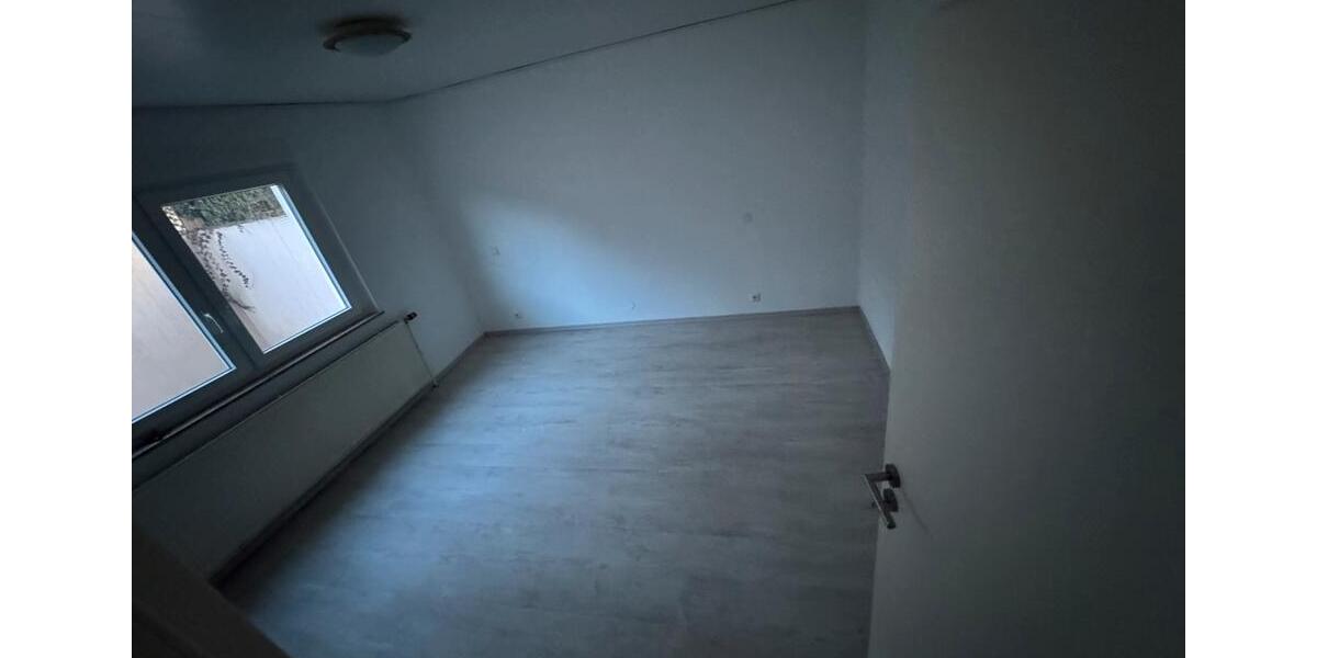 Erdgeschoßwohnung Weinsberg - 2 Zimmer, 75 m&sup2;, 900&euro; | Angebot:26697089