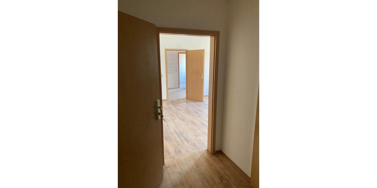Dachgeschoßwohnung Adorf/Vogtland Vogtland - 2.5 Zimmer, 63 m&sup2;, 284&euro; | Angebot:25487034