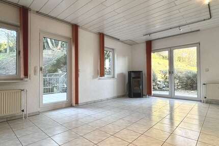 Wohnung Lorsch - 2 Zimmer, 102 m&sup2;, 1.095&euro; | Angebot:24544070