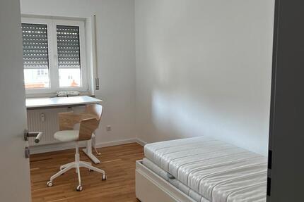 Wohnen auf Zeit Friedrichshafen Allmannsweiler - 1 Zimmer, 14 m&sup2;, 650&euro; | Angebot:26145891