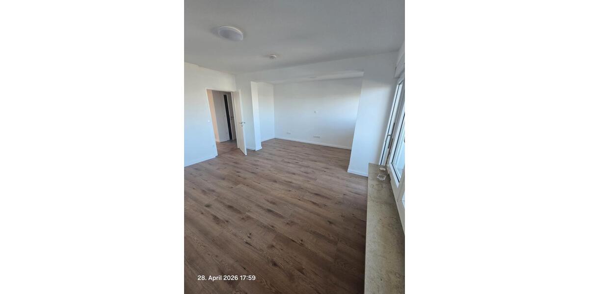 Etagenwohnung Offenbach am Main Hafen - 3 Zimmer, 75 m&sup2;, 1.200&euro; | Angebot:26482978
