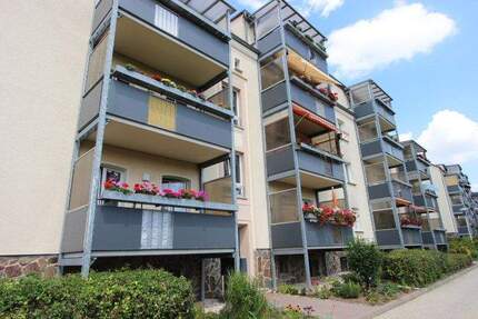 Schöne 3-Raum-Wohnung in Gera sucht Nachmieter! Einbauküche kann kostenfrei übernommen werden! 3 zimmer