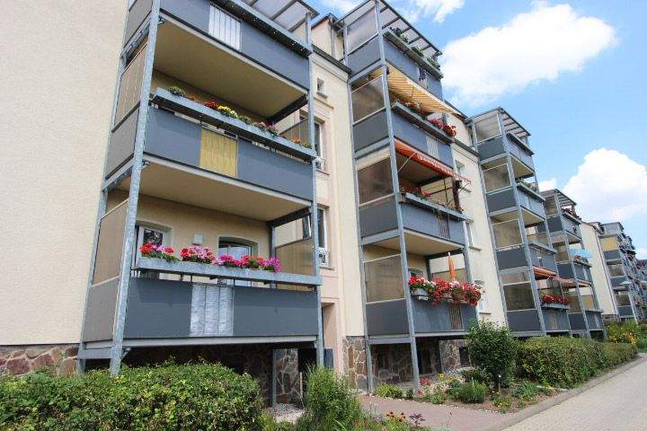 Schöne 3-Raum-Wohnung in Gera sucht Nachmieter! Einbauküche kann kostenfrei übernommen werden! 3 zimmer