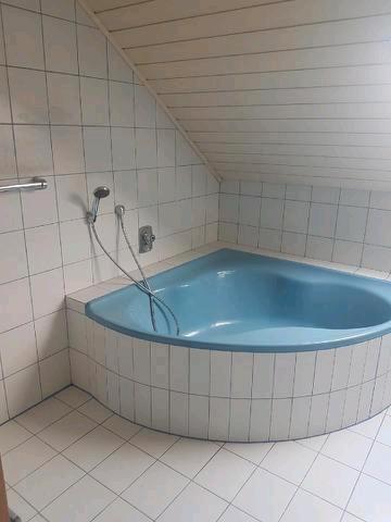 Dachgeschoßwohnung Schnaittenbach - 4 Zimmer, 130 m&sup2;, 1.050&euro; | Angebot:26223709