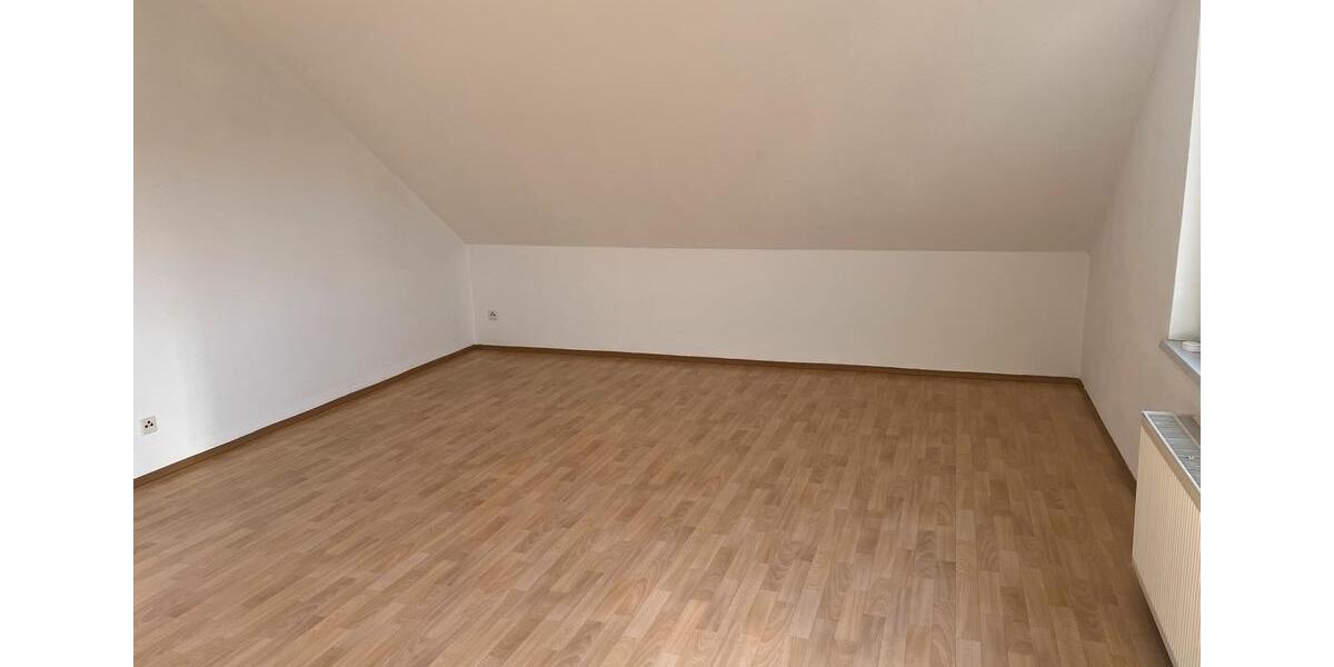 Dachgeschoßwohnung Lauf an der Pegnitz - 2 Zimmer, 55 m&sup2;, 550&euro; | Angebot:26483990