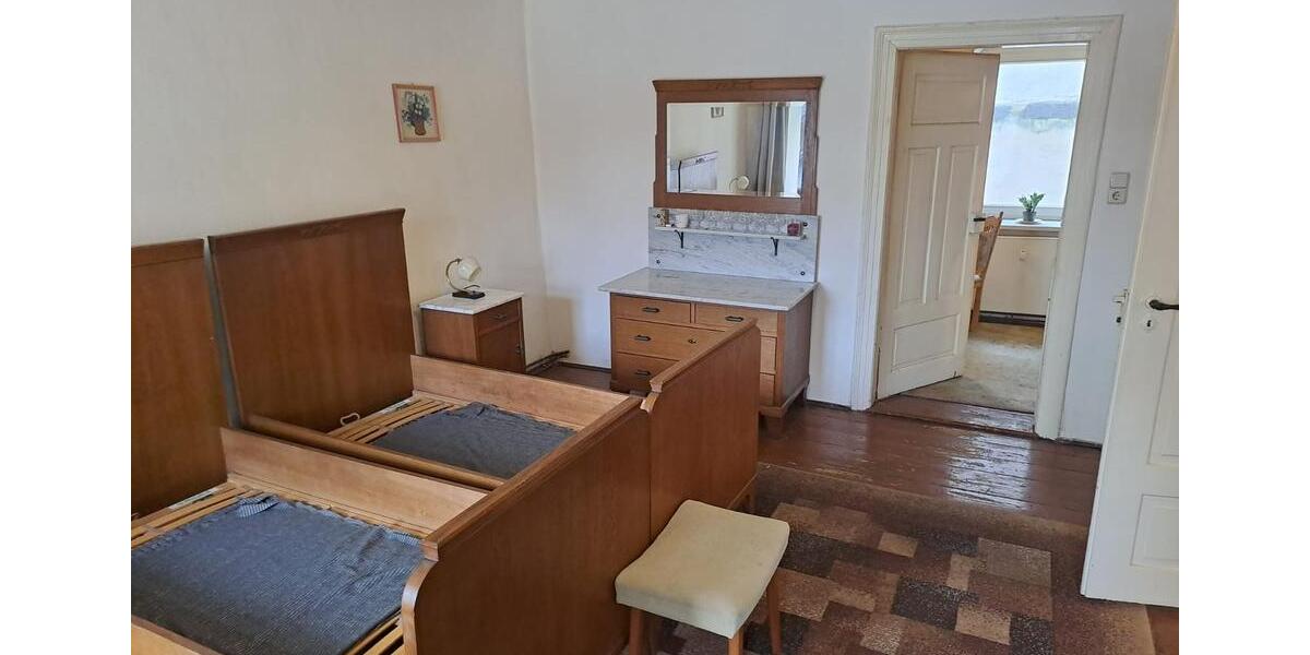 Etagenwohnung Roßwein - 2 Zimmer, 63 m&sup2;, 285&euro; | Angebot:25902822