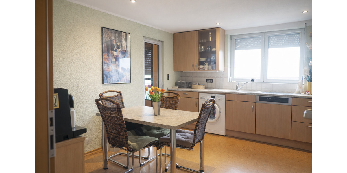 Dachgeschoßwohnung Dieblich - 4 Zimmer, 120 m&sup2;, 975&euro; | Angebot:24652790