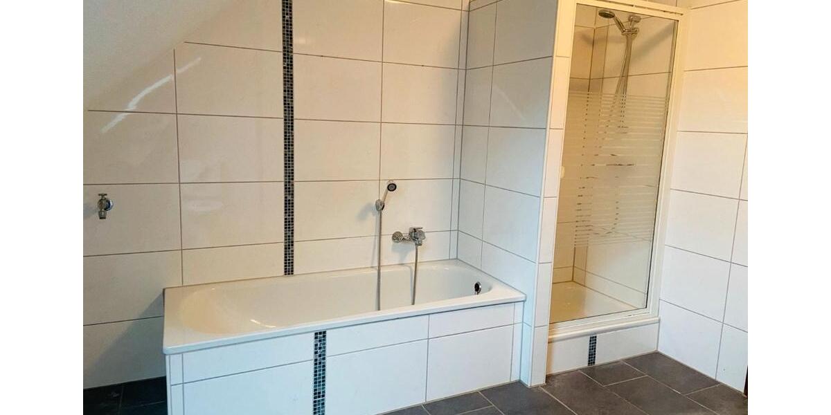 Wohnen auf Zeit Bad Eilsen - 4 Zimmer, 120 m&sup2;, 350&euro; | Angebot:24819394