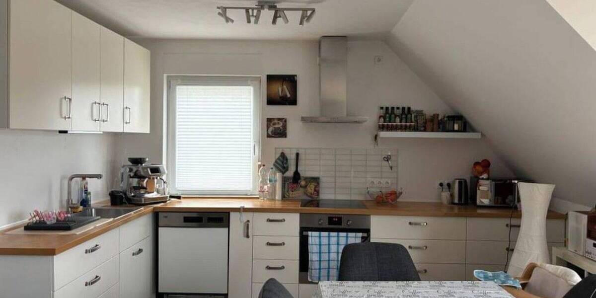 Etagenwohnung Sennfeld Rempertshag - 4 Zimmer, 103 m&sup2;, 1.220&euro; | Angebot:25724195