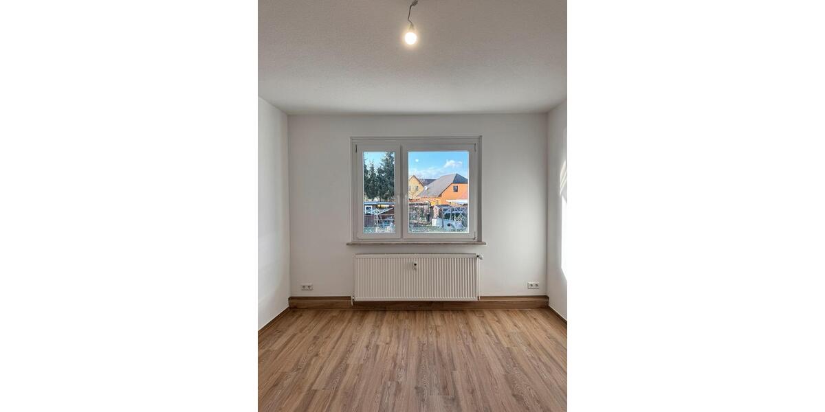 Hochparterre Genthin - 4 Zimmer, 74 m&sup2;, 490&euro; | Angebot:25887595