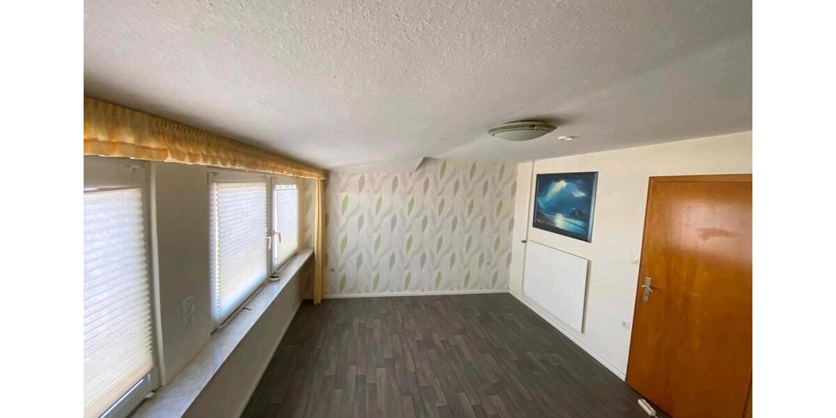 Etagenwohnung Apen - 4 Zimmer, 110 m&sup2;, 900&euro; | Angebot:25919874