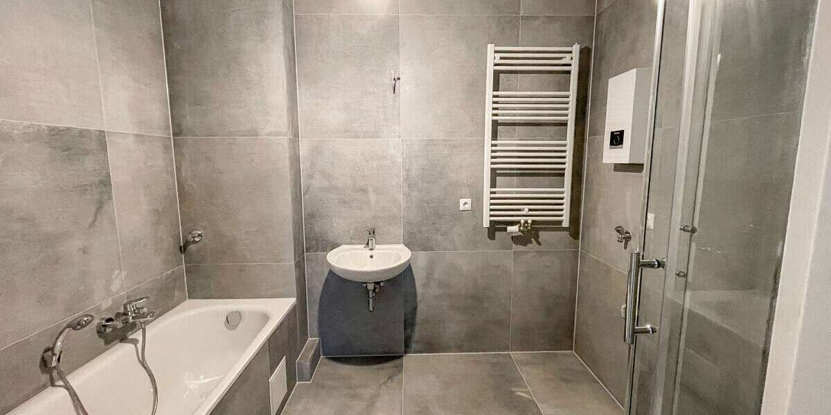 Etagenwohnung Bochum Innenstadt - 5.5 Zimmer, 135 m&sup2;, 1.400&euro; | Angebot:27498723