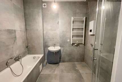 Wohnung Bochum Innenstadt - 5.5 Zimmer, 135 m&sup2;, 1.400&euro; | Angebot:27498723