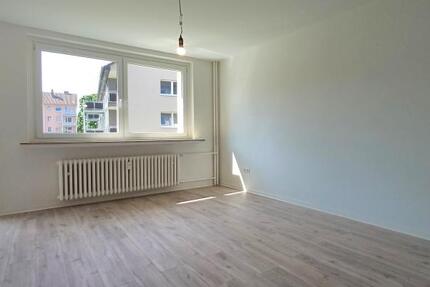 3 Zimmer Wohnung mit Balkon zimmer