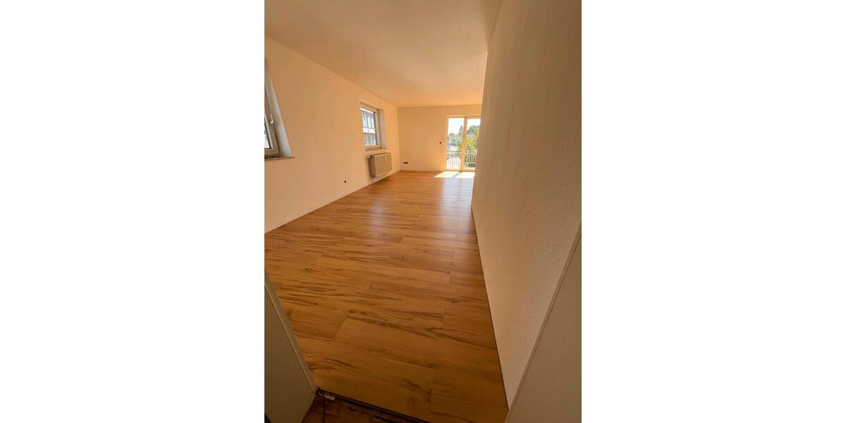 Etagenwohnung Neumünster - 2 Zimmer, 65 m&sup2;, 850&euro; | Angebot:26633859