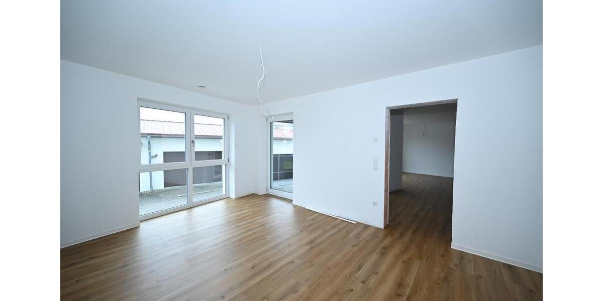 Etagenwohnung Seubersdorf in der Oberpfalz - 4 Zimmer, 123 m&sup2;, 1.190&euro; | Angebot:24534553