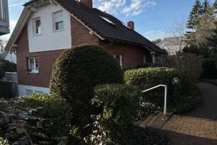 Haus zum Mieten in Kronberg 2.600 € 140 m² 6 zimmer