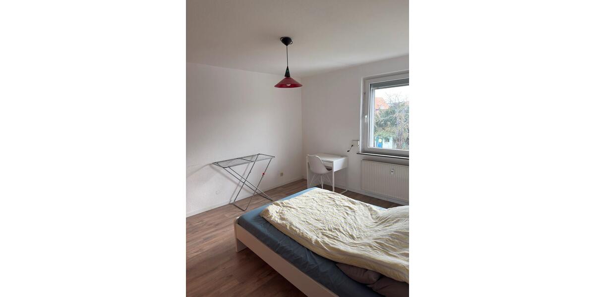Etagenwohnung Kassel Niederzwehren - 1 Zimmer, 15 m&sup2;, 260&euro; | Angebot:25975705