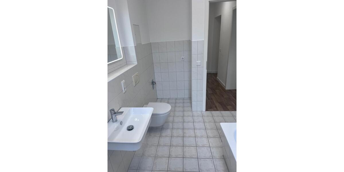 Erdgeschoßwohnung Greifswald - 3 Zimmer, 93 m&sup2;, 1.300&euro; | Angebot:26232566