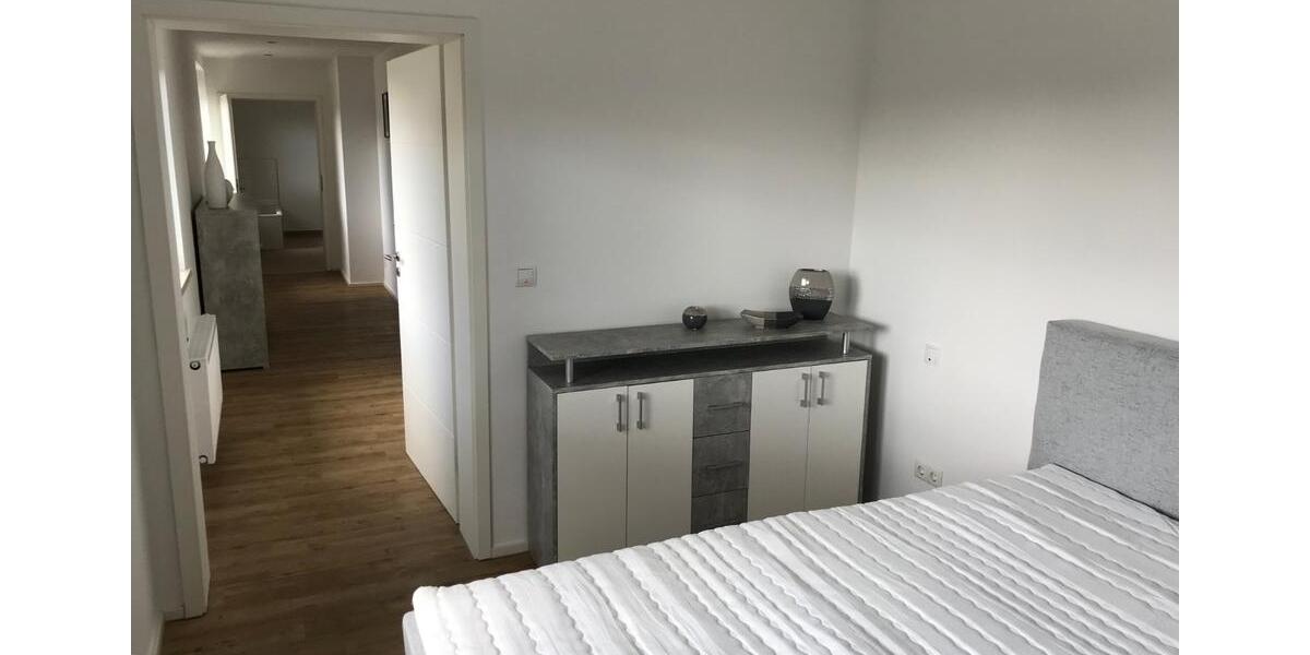 Wohnen auf Zeit Halle (Saale) Silberhöhe - 2.5 Zimmer, 80 m&sup2;, 1.400&euro; | Angebot:25639971