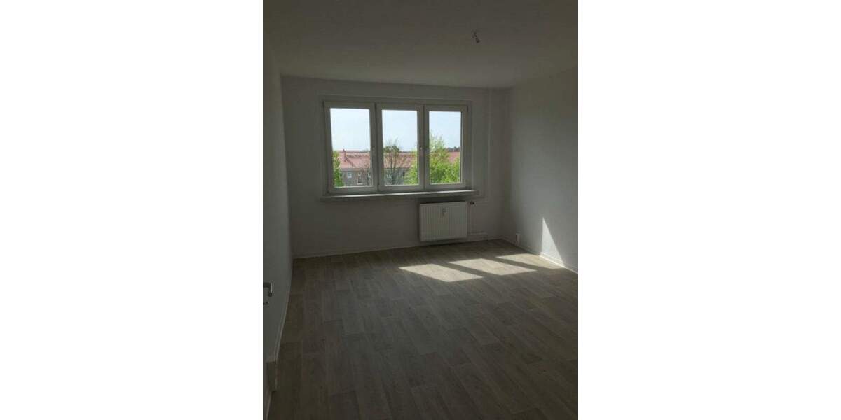 Etagenwohnung Angermünde - 3 Zimmer, 61 m&sup2;, 380&euro; | Angebot:25096012
