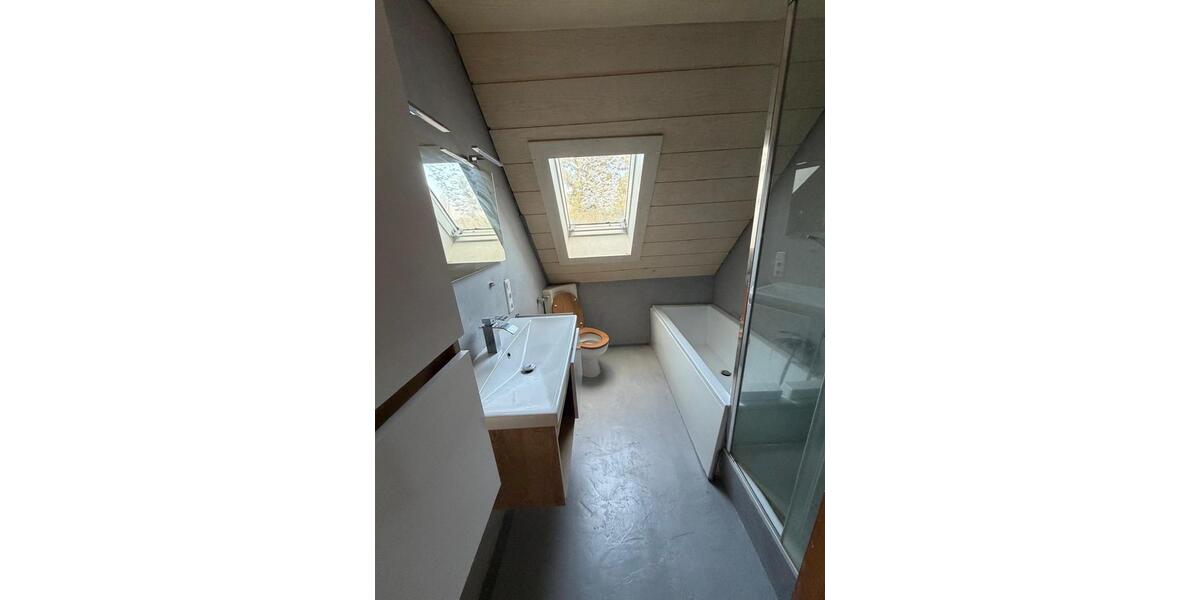 Pfaffenhofen Zentrum! WG Zimmer EBK Garage 1 zimmer