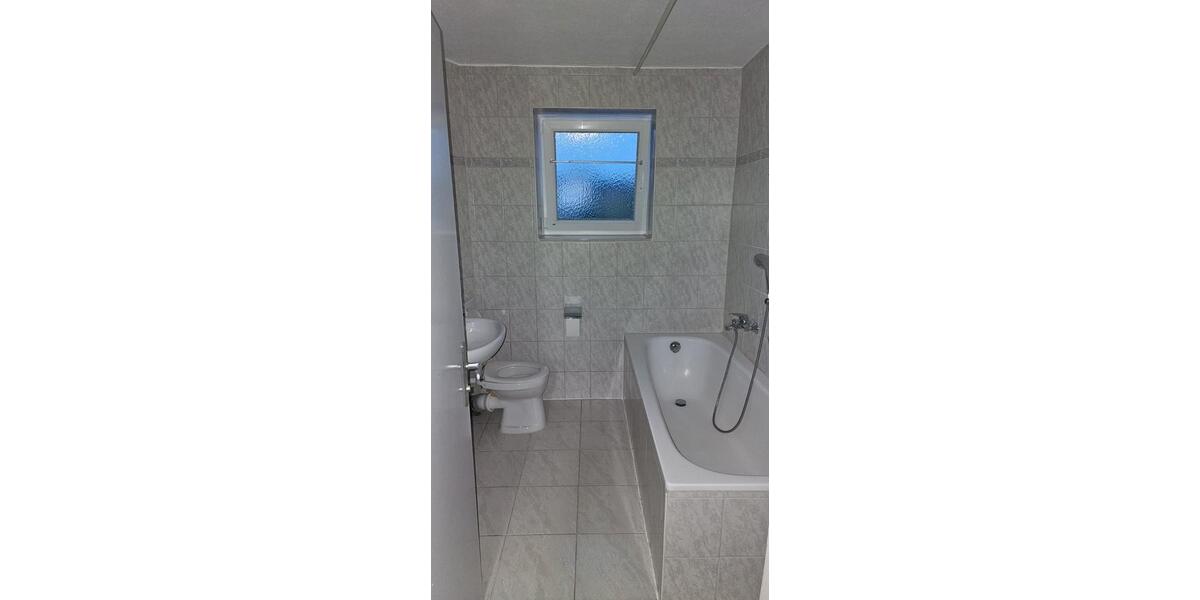 Wohnen auf Zeit Rosenheim Egarten - 3 Zimmer, 74 m&sup2;, 990&euro; | Angebot:26262800