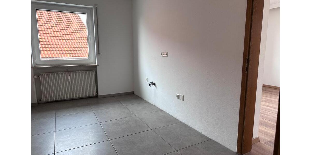 Etagenwohnung Birkenfeld - 4 Zimmer, 115 m&sup2;, 950&euro; | Angebot:25931409