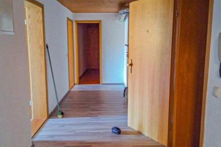 Vermiete 3,5-Zimmer-Wohnung in Altenhammer zimmer