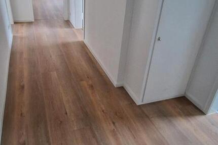 2ZKDB Balkon, 1.OG, 65m2, zu vermieten für zwei Jahre 2 zimmer