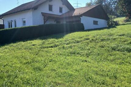 Haus Vilshofen an der Donau - 6 Zimmer, 146 m&sup2;, 1.250&euro; | Angebot:24781261