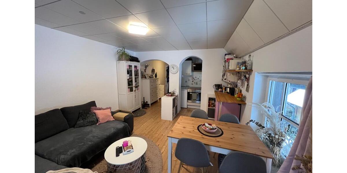 Etagenwohnung Lage - 2 Zimmer, 40 m&sup2;, 380&euro; | Angebot:25084998