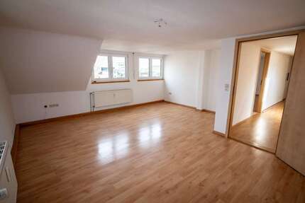 Wohnung Ravensburg - 2 Zimmer, 67 m&sup2;, 700&euro; | Angebot:24872474