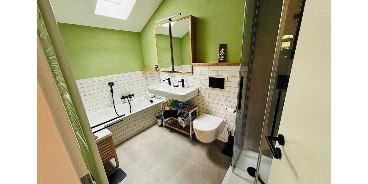 Dachgeschoßwohnung Siegsdorf - 3 Zimmer, 68 m&sup2;, 1.440&euro; | Angebot:26285822