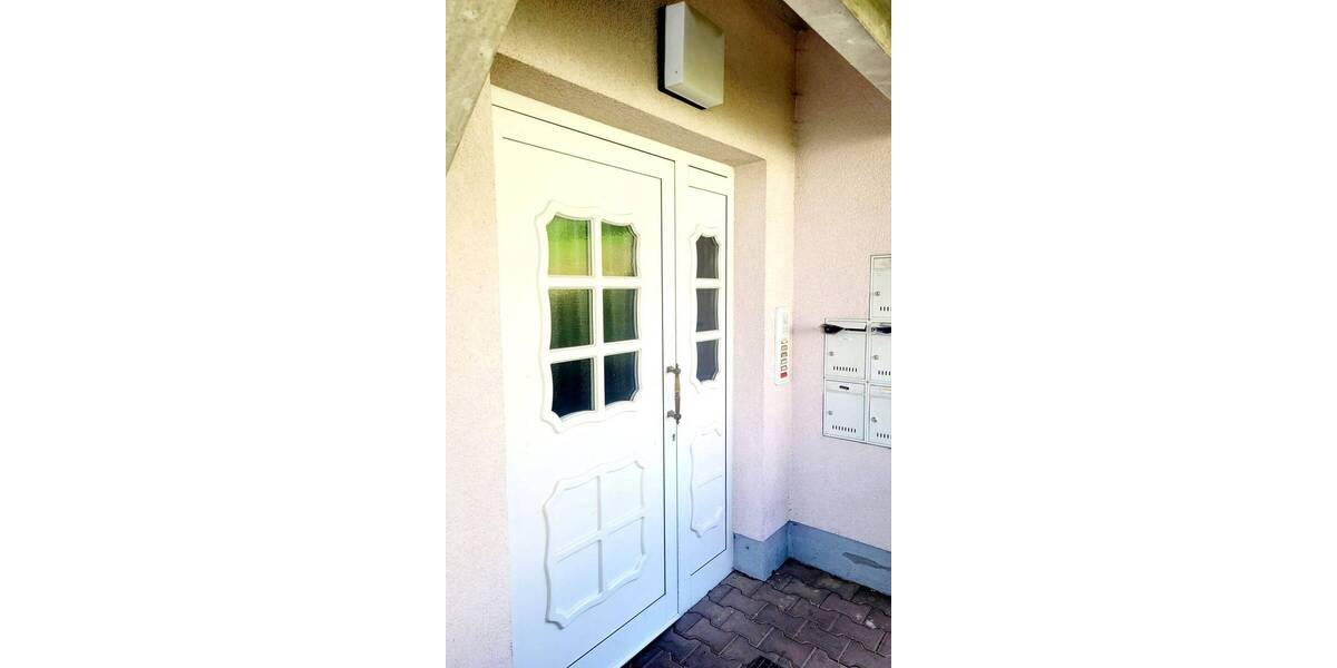 Etagenwohnung Hildburghausen - 2 Zimmer, 66 m&sup2;, 500&euro; | Angebot:25679323