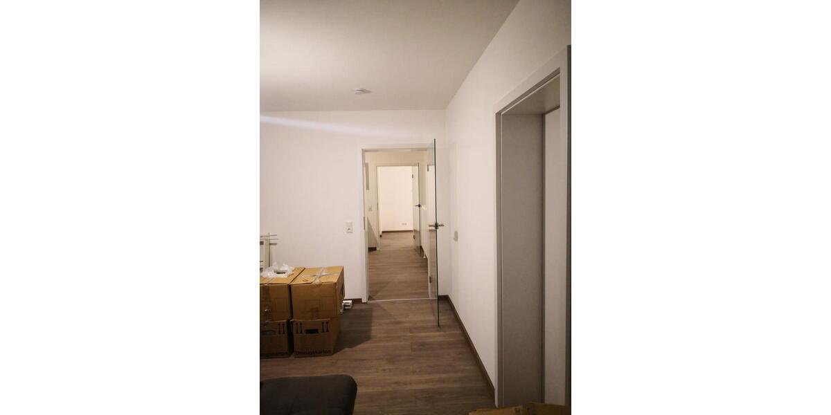 Etagenwohnung Pößneck - 4 Zimmer, 100 m&sup2;, 1.000&euro; | Angebot:22981819