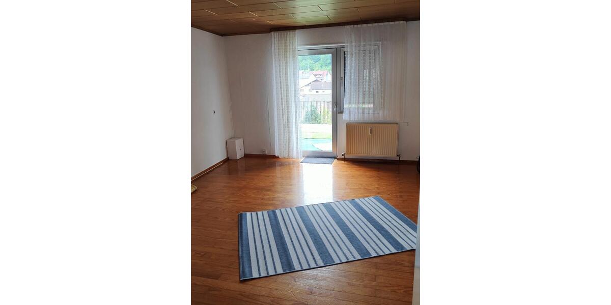 Etagenwohnung Queidersbach - 4 Zimmer, 125 m&sup2;, 1.300&euro; | Angebot:26597798
