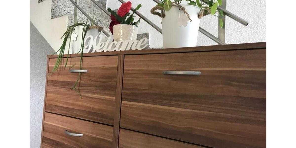 Hagsfeld-> Große helle 5-Zimmer WG ab sofort frei 5 zimmer