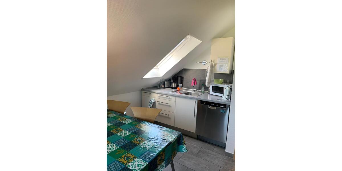 Wohnen auf Zeit Edemissen - 6 Zimmer, 15 m&sup2;, 30&euro; | Angebot:24216028