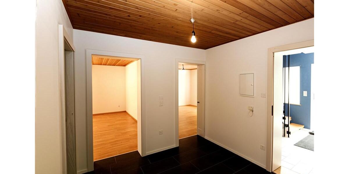 Erdgeschoßwohnung Landau an der Isar - 3 Zimmer, 103 m&sup2;, 900&euro; | Angebot:26663378