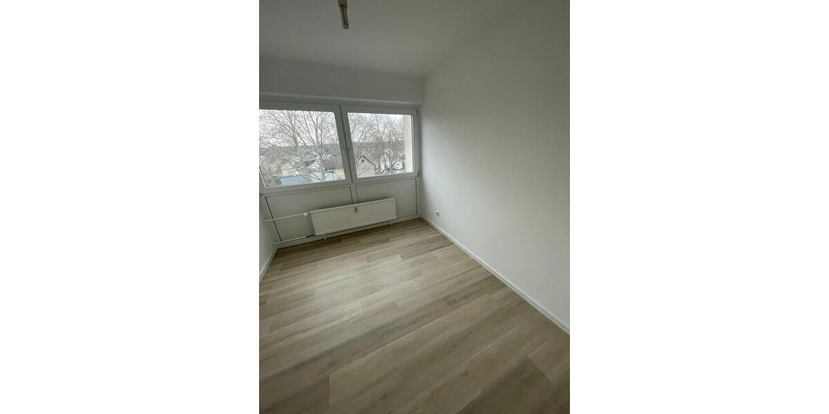 Etagenwohnung Köln Porz - 3 Zimmer, 78 m&sup2;, 1.070&euro; | Angebot:24815486