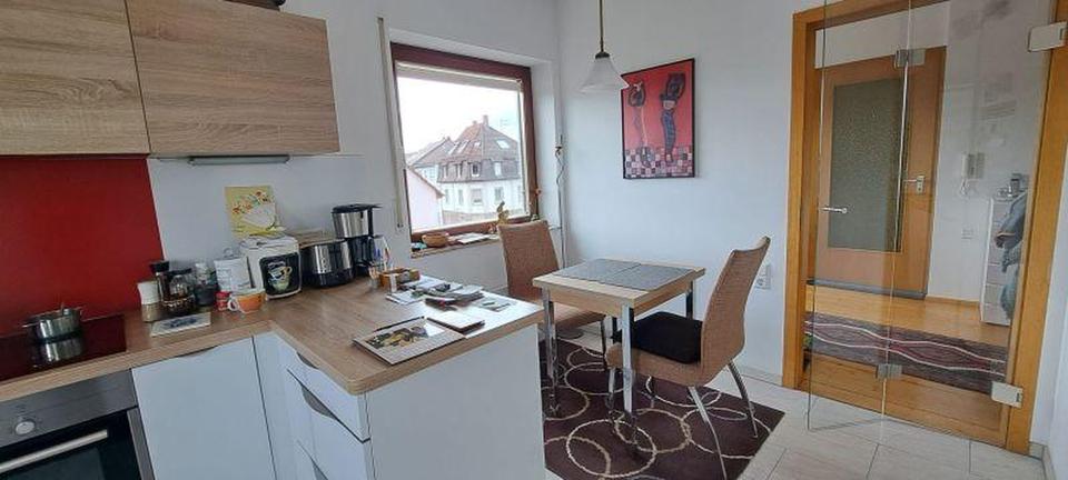 Schöne helle 4 Zi -Maisonette Wohnung mit Balkon und EBK (Spülmaschine) in Karlsruhe 4 zimmer