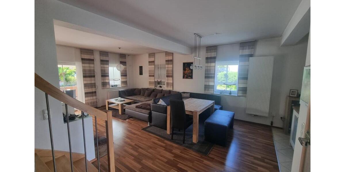 Doppelhaushälfte Niederalteich - 6 Zimmer, 148 m&sup2;, 1.450&euro; | Angebot:26658589