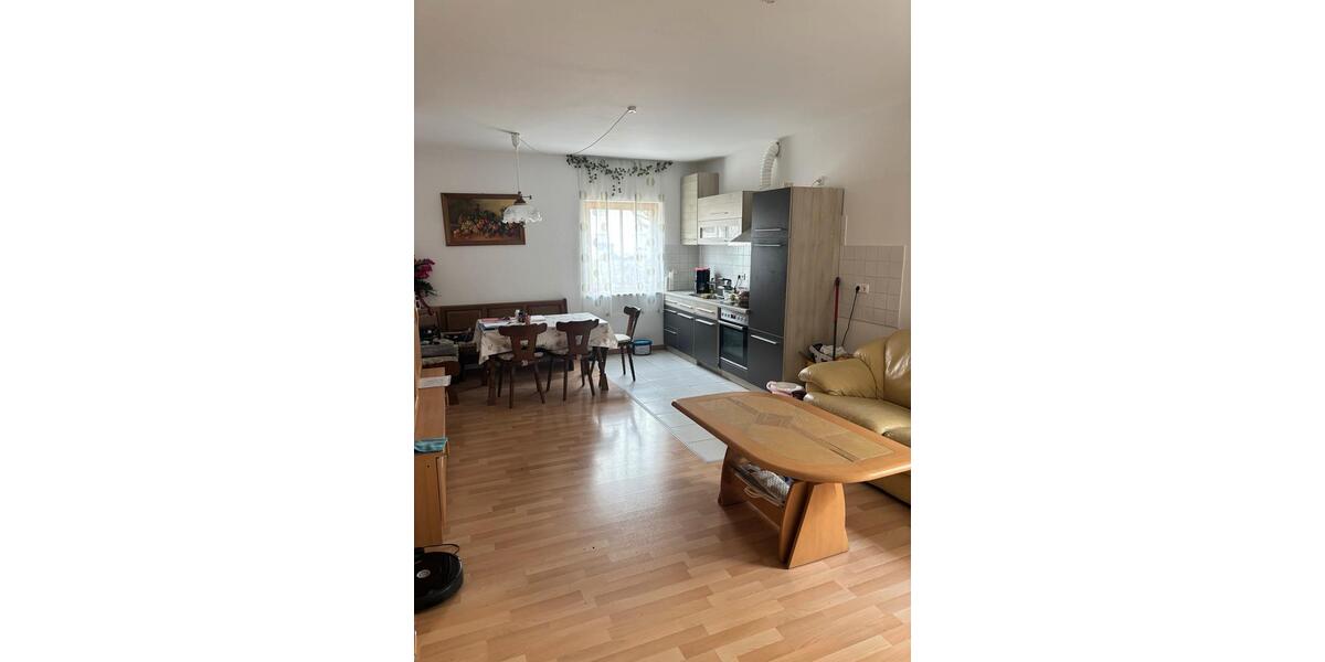 Etagenwohnung Ergolding - 2.5 Zimmer, 65 m&sup2;, 750&euro; | Angebot:26023267