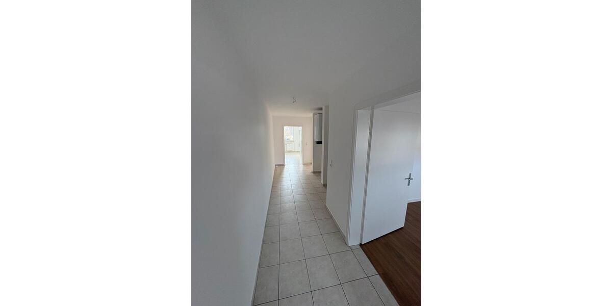 Etagenwohnung Burghausen - 2 Zimmer, 70 m&sup2;, 990&euro; | Angebot:25307819