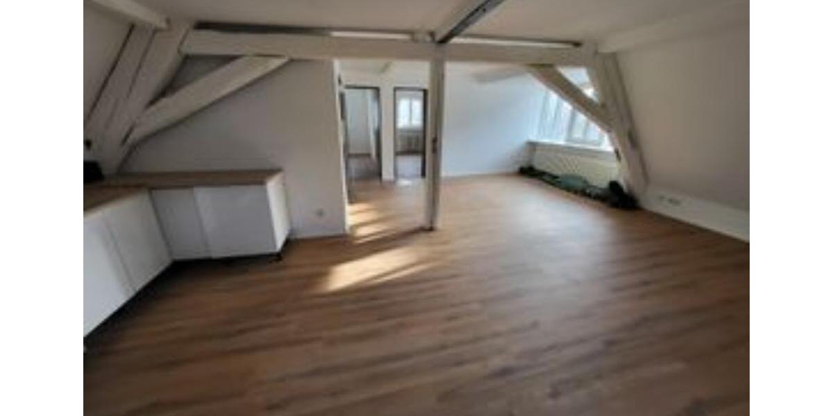 Dachgeschoßwohnung Schwaikheim - 4 Zimmer, 114 m&sup2;, 1.240&euro; | Angebot:24680773