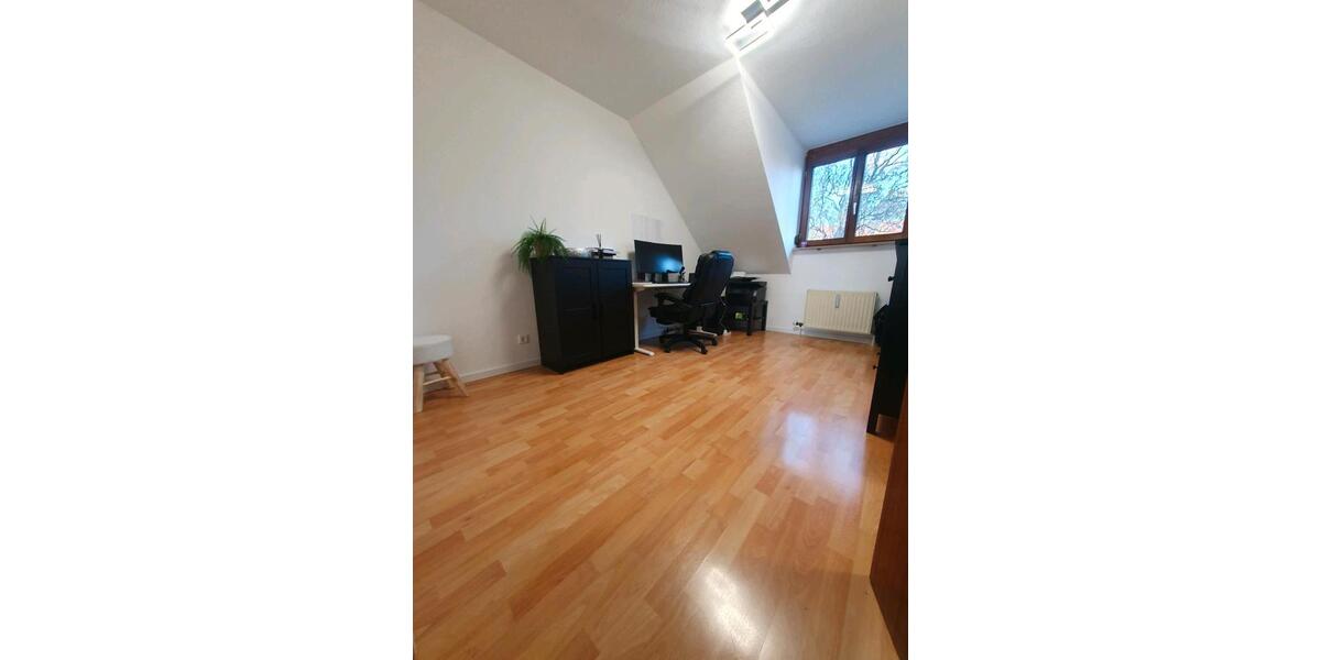 Wohnen auf Zeit Ludwigsburg Pflugfelden - 4 Zimmer, 110 m&sup2;, 775&euro; | Angebot:26642105