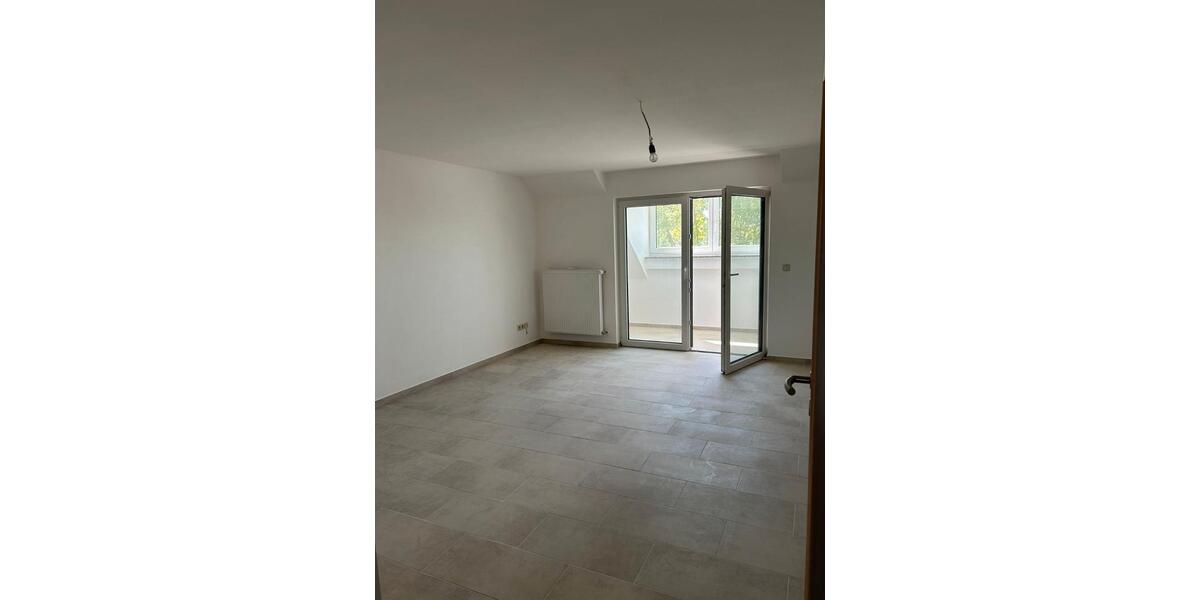 Etagenwohnung Wiesau Kornthan - 3.5 Zimmer, 75 m&sup2;, 495&euro; | Angebot:26682600