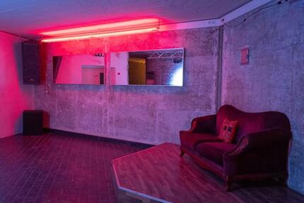 HandelGewerbeGastroLagerBüroProduktion zu vermieten in LU zimmer